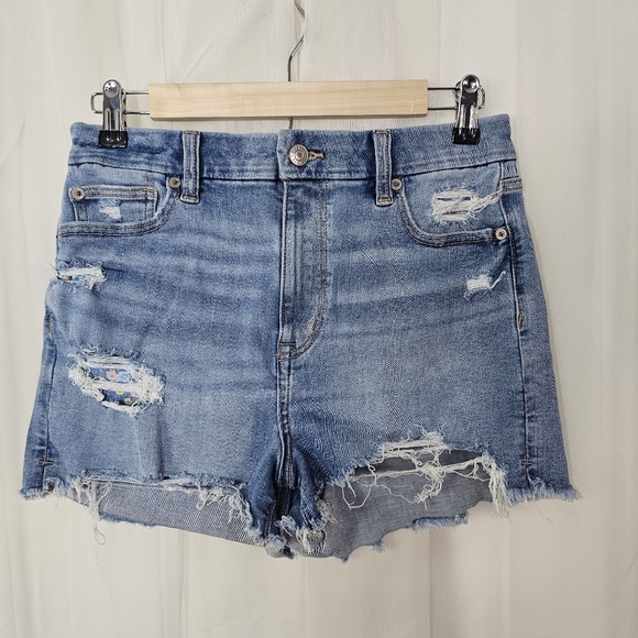 AEO Curvy Hi-Rise Shortie distressed with floral patching medium wash size 8 - Picture 1 of 7